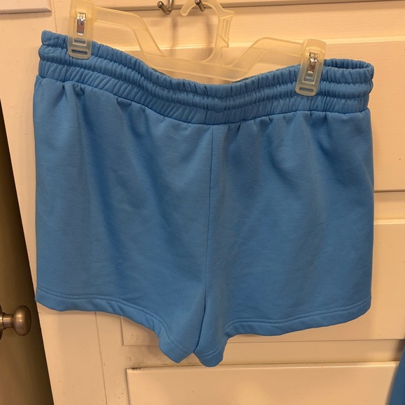 Blue Sweatshirt and Shorts Set - Picture 6 of 7